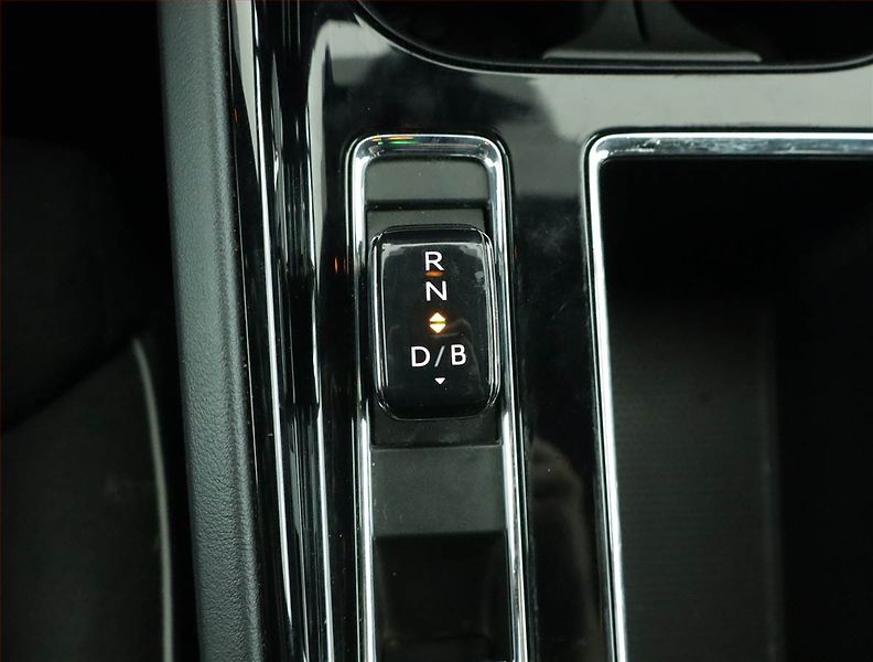 Škoda Enyaq (2023) Sportline 60 (62 kWh), SoH 93% - fotka 13 z 21