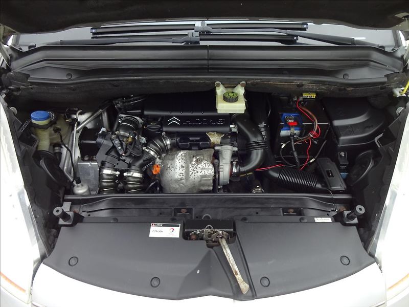 Citroën C4 Picasso 1,6HDI 80kW - fotka 41 z 44