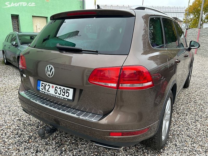 Volkswagen Touareg (2012) 3.0 TDi 180KW pěkný stav - fotka 6 z 27