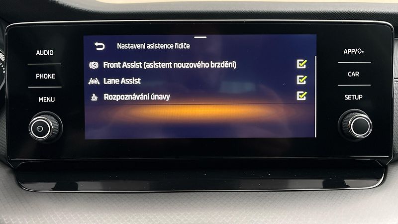 Škoda Octavia 2.0 TDI Ambition - fotka 24 z 25