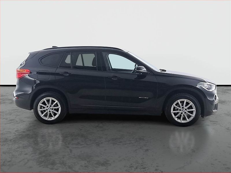 BMW X1 (2017) sDrive16d, Serv.kniha, Navi - fotka 6 z 21