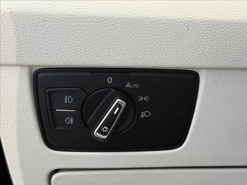 Volkswagen Passat 2,0   TDI 110kW,SERVISNÍ KNÍŽK - fotka 11 z 30