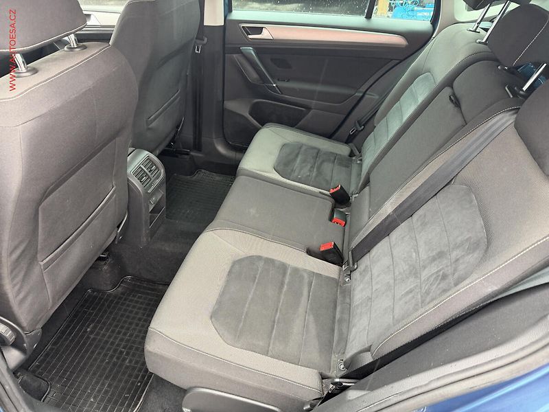 Volkswagen Golf Sportsvan (2016) 1.4TSi, 2.maj,ČR, AC, TZ - fotka 10 z 20