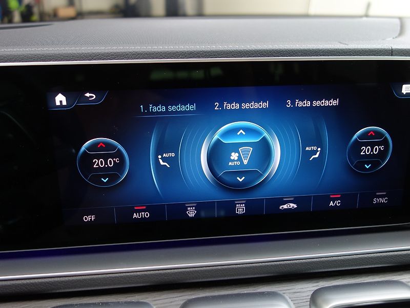 Mercedes-Benz GLS (2023) 400D*PRÉM-PLUS*AMG*PAN*HEAD*CZ - fotka 32 z 50
