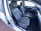 Volkswagen Passat 2,0 TDi,147kW,DSG,STK 6/27 - náhled 23