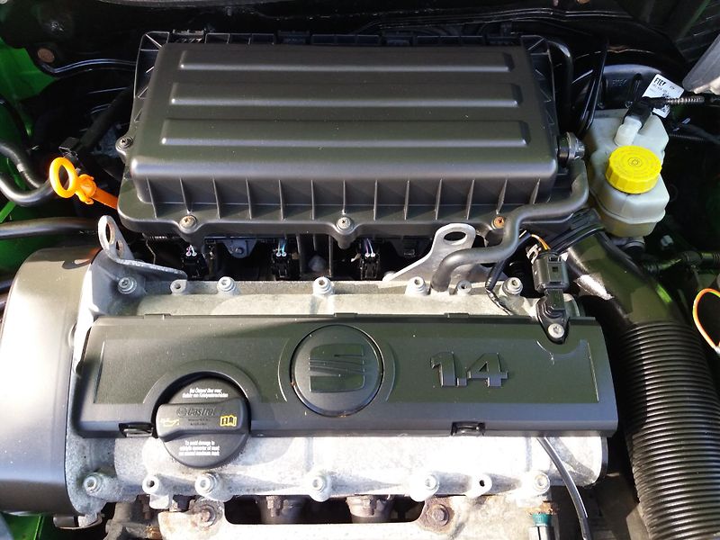 Seat Ibiza 1.4 16V,63kW,NAVI,DIG.KLIMA!! - fotka 34 z 37