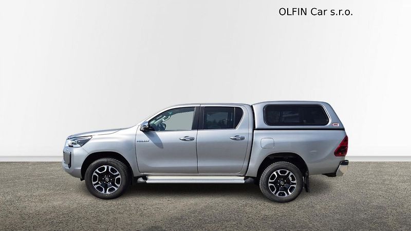 Toyota Hilux Executive 2,8D 150Kw - fotka 3 z 25