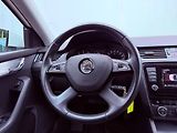 Škoda Octavia 1.4 TSi Elegance, Serviska - náhled 16
