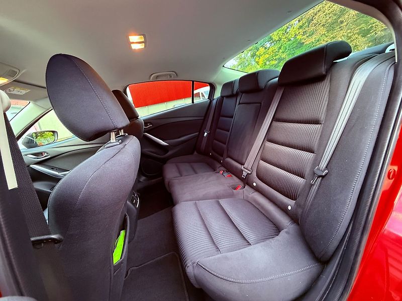 Mazda 6 2.0 Skyactiv Sports-Line, 1.Ma - fotka 12 z 32