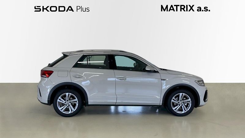 Volkswagen T-Roc (2024) R-Line 1.0 TSI 81kW - fotka 6 z 27