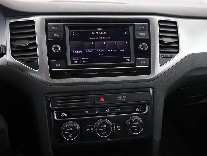 Volkswagen Golf Sportsvan (2019) 1.0 TSI, ČR,1.maj, Serv.kniha - fotka 9 z 19