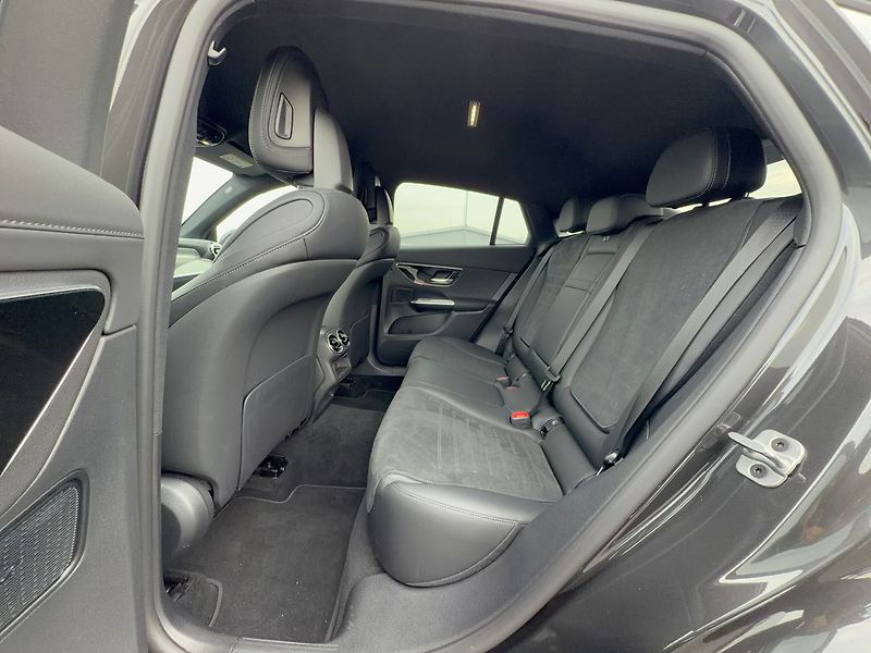 Mercedes-Benz GLC 220 d 4MATIC kupé - fotka 14 z 34