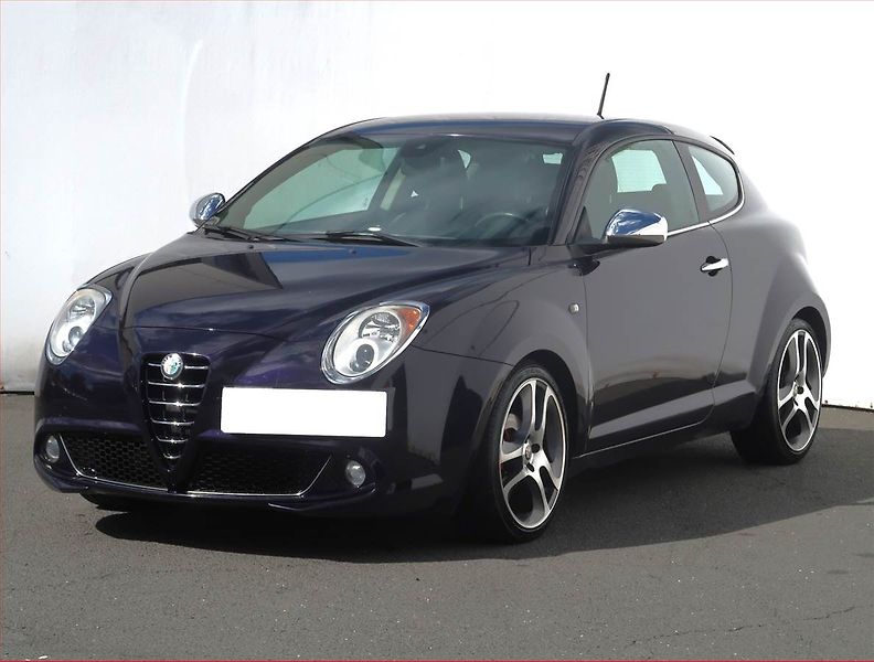 Alfa Romeo MiTo (2013) 1.4 MultiAir, Serv.kniha - fotka 2 z 18