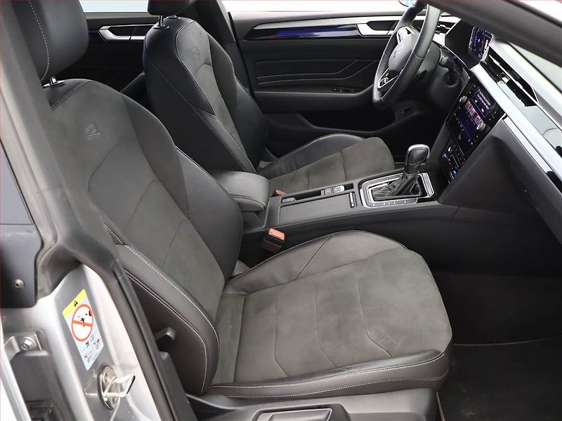 Volkswagen Arteon (2021) 2.0 TDI 4Motion - fotka 7 z 21