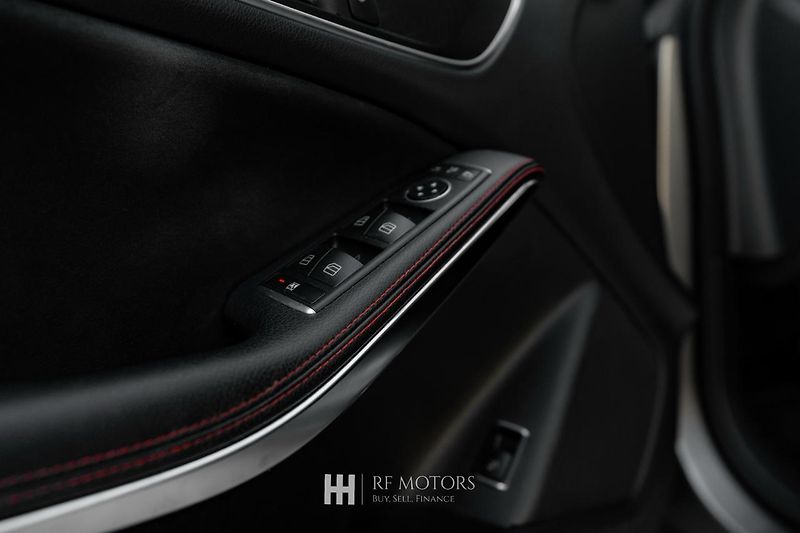 Mercedes-Benz CLA (2018) 220d SB 4Matic AMG - fotka 24 z 49