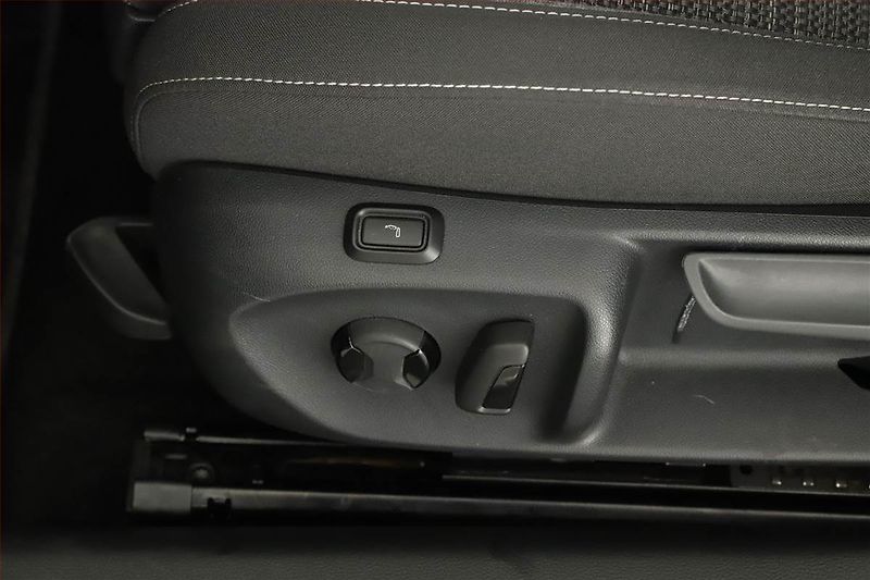 Škoda Superb (2024) 2.0 TDI, Selection, ACC, Tažné - fotka 17 z 22
