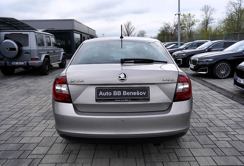 Škoda Rapid 1.0 TSI  Style, manuál, ČR - fotka 5 z 39