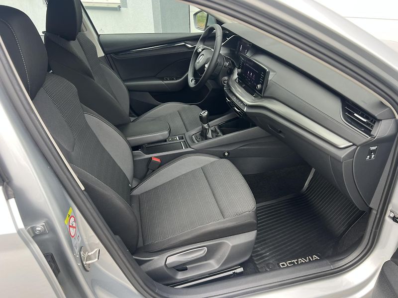Škoda Octavia (2022) 2.0TDI AMBITION ČR NOVÉ 1.MAJ - fotka 8 z 19