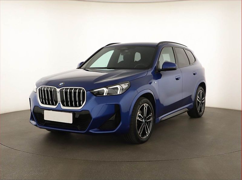 BMW X1 (2024) sDrive18d - fotka 2 z 18