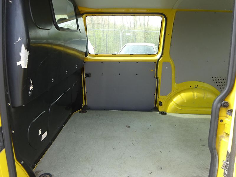 Volkswagen Transporter 2.0TDI DPH - fotka 7 z 18