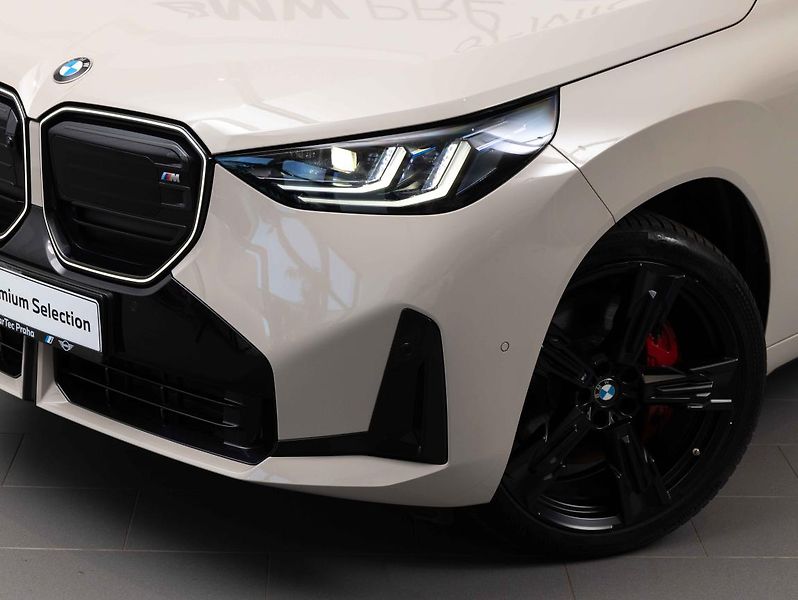 BMW X3 M50 xDrive - fotka 7 z 22