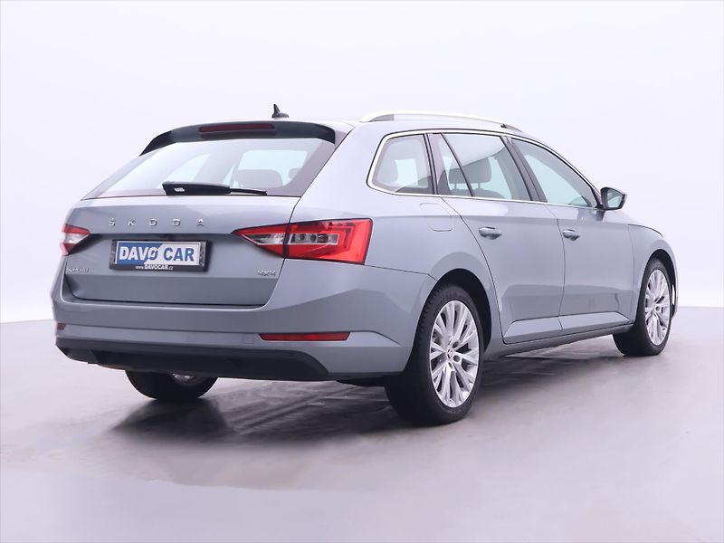 Škoda Superb 2,0 TDI DSG 4x4 CZ Style DPH - fotka 7 z 32