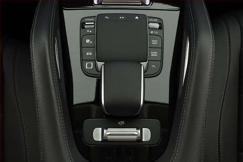Mercedes-Benz GLE (2025) 450 d 4MATIC, AMG, VZDUCH - fotka 27 z 31
