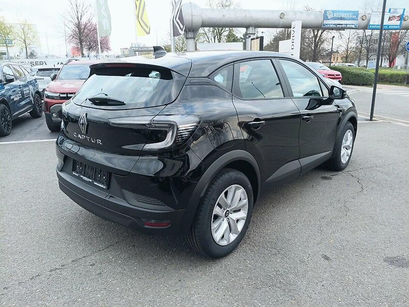 Renault Captur (2026) evolution TCe 115 + zimní pneu - fotka 5 z 23
