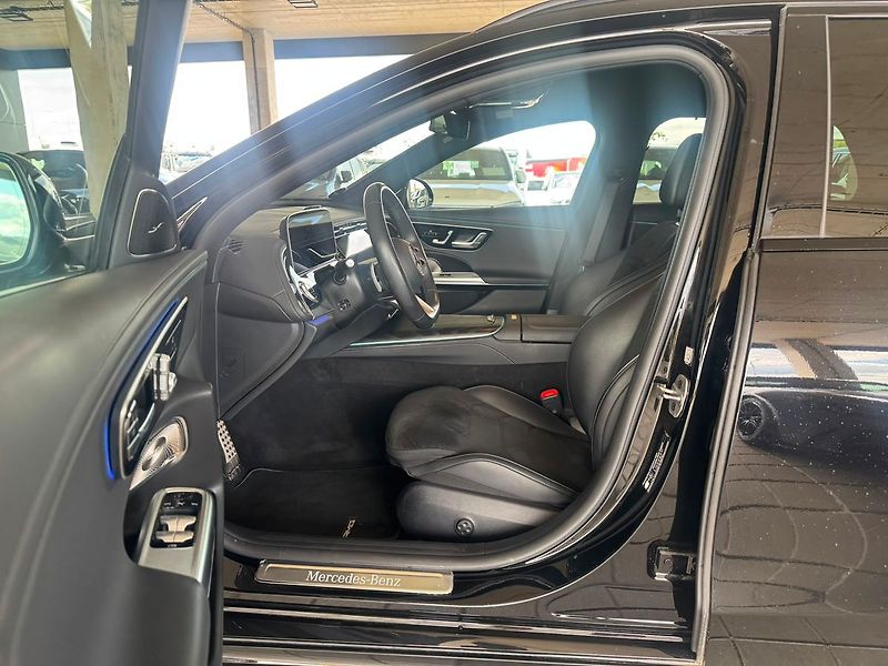 Mercedes-Benz Třídy E 300de 4M kombi AMG linie - fotka 11 z 21