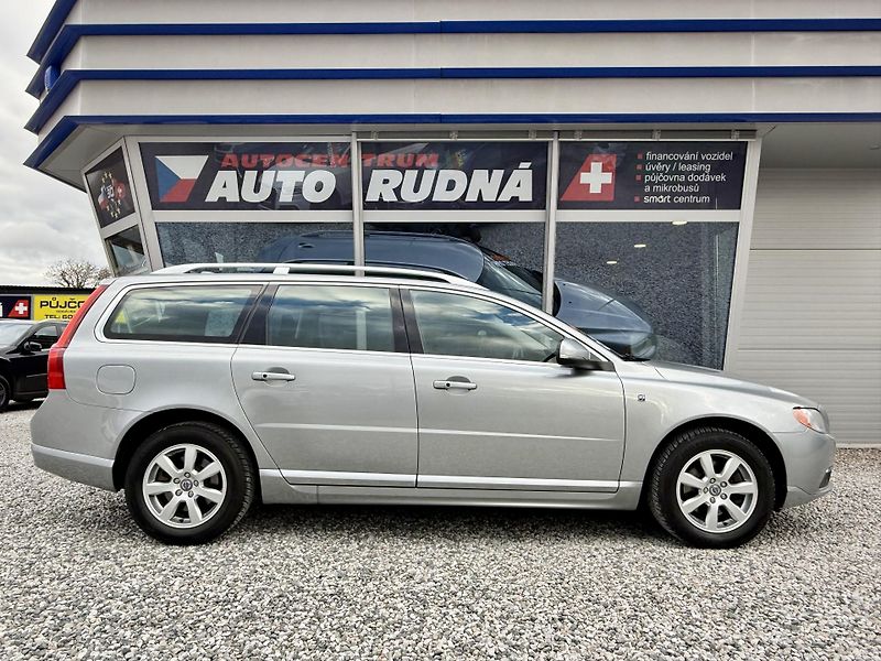 Volvo V70 1,6i T4 132kW OCEAN RACE - fotka 10 z 45