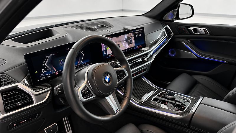 BMW X7 (2024) - fotka 17 z 33