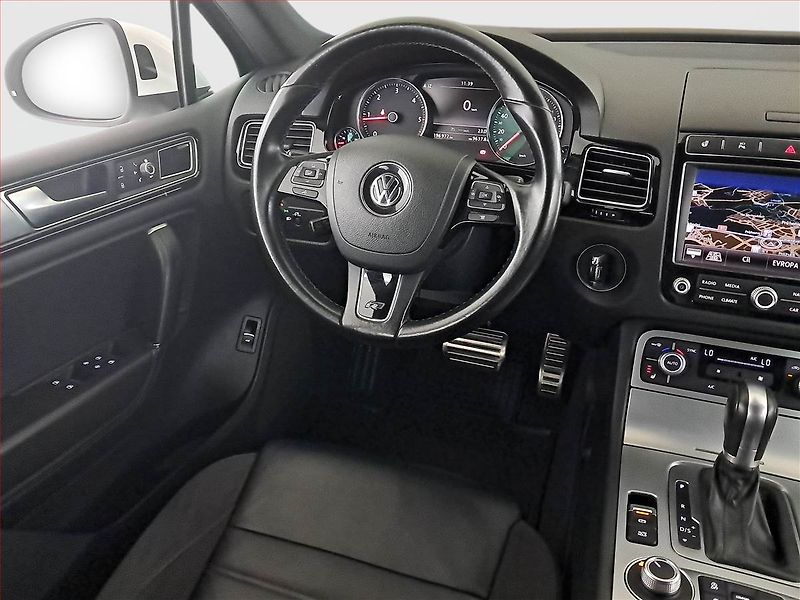 Volkswagen Touareg (2017) R-Line 3.0 TDI - fotka 7 z 23