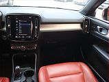 Volvo XC40 (2018) Inscription D4 AWD - náhled 8