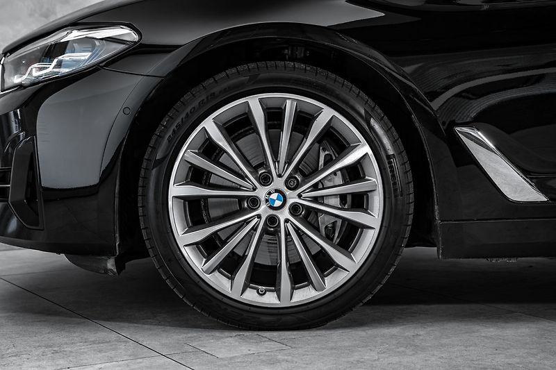 BMW Řada 5 Head-up, nezávislé - fotka 2 z 21
