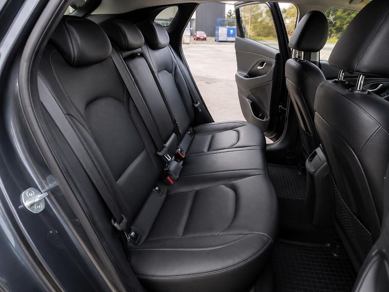 Hyundai i30 1.5T-GDi-volat-608 081 843 - fotka 14 z 21