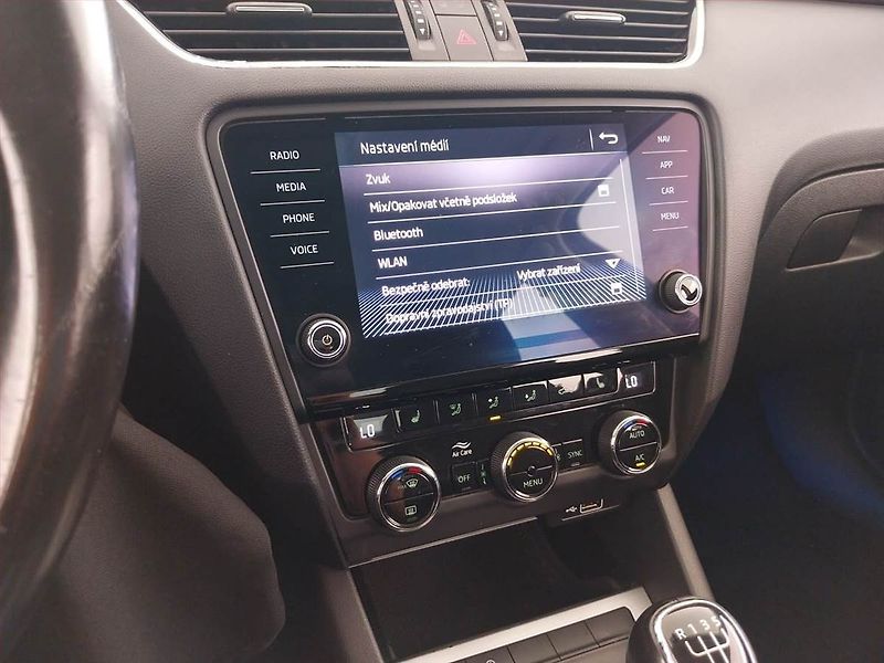 Škoda Octavia (2018) Style 1.6 TDI, Tempomat - fotka 12 z 22