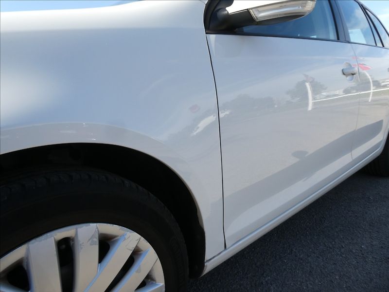 Volkswagen Golf 1,2 TSi 77kW serviska, klima - fotka 14 z 42