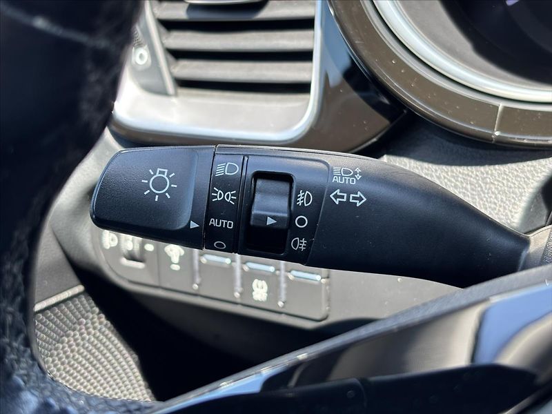 Kia XCeed 1,5 TGDi TOP ZÁRUKA KAMERA NAV - fotka 34 z 43