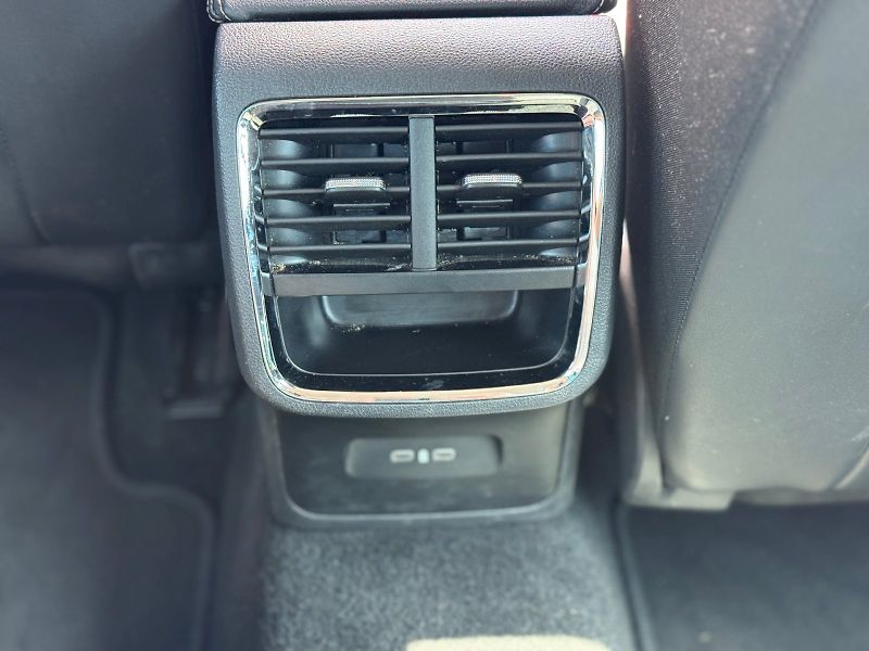 Škoda Octavia (2021) COMBI STYLE Plus 1,5TSI 110 kW - fotka 27 z 30