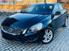 Volvo V60 2.4D5 MANUÁL VÝHŘEV SERVISKA - fotografie inzerátu
