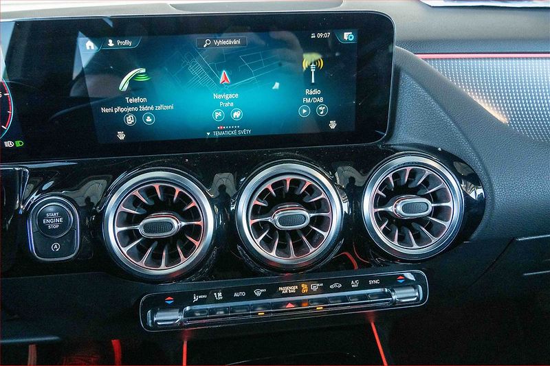 Mercedes-Benz GLA (2020) 200 d 4MATIC - fotka 12 z 22