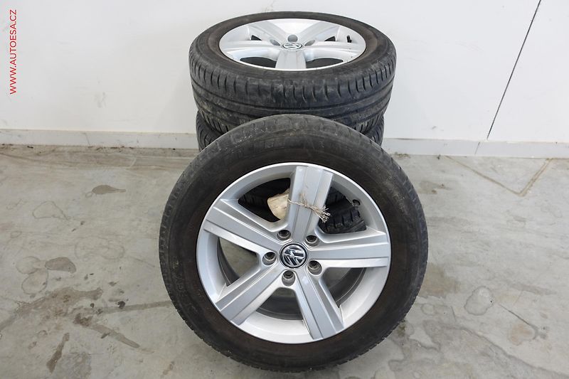 Volkswagen Golf Sportsvan (2014) 1.6 TDi, 1.maj,ČR, AC, TZ - fotka 22 z 22
