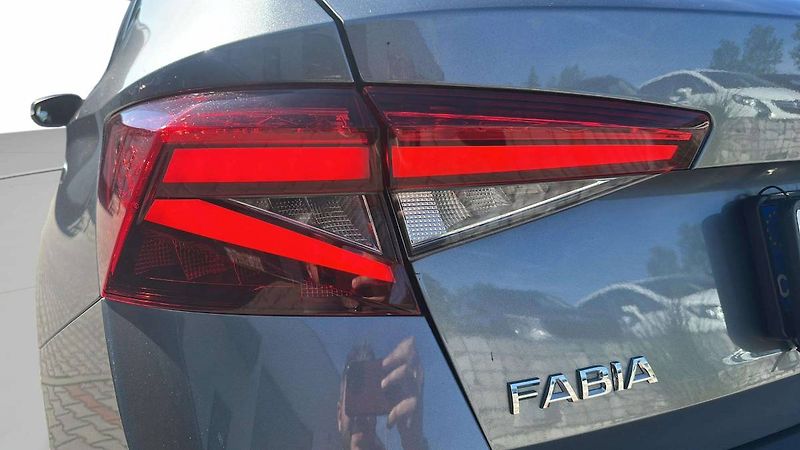 Škoda Fabia Selection 1,0MPI 59kW MT5/4547 - fotka 25 z 26