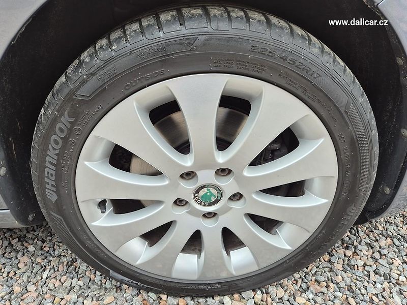 Škoda Superb (2012) 2.0TDi 125KW ELEGANCE XENON - fotka 47 z 50