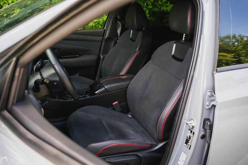 Hyundai Tucson (2025) N-Line 1.6 T-GDI - fotka 19 z 34