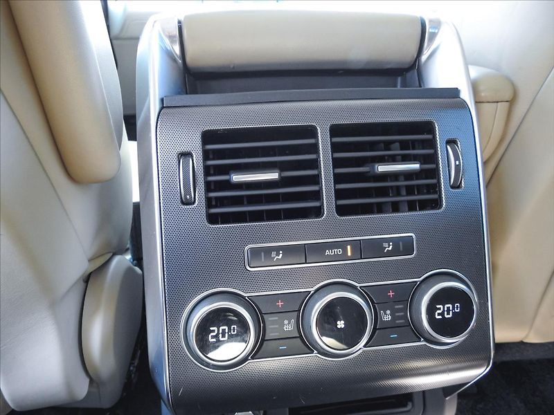 Land Rover Range Rover Sport 4,4 HSE SDV8 1. MAJITEL ČR - fotka 24 z 36