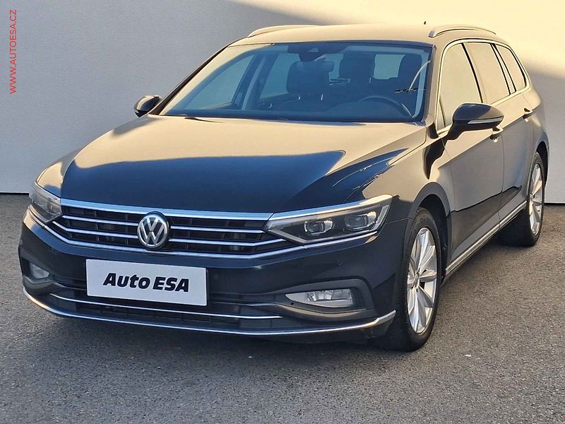 Volkswagen Passat (2020) 2.0 TDi, Elegance, DSG - fotka 3 z 18