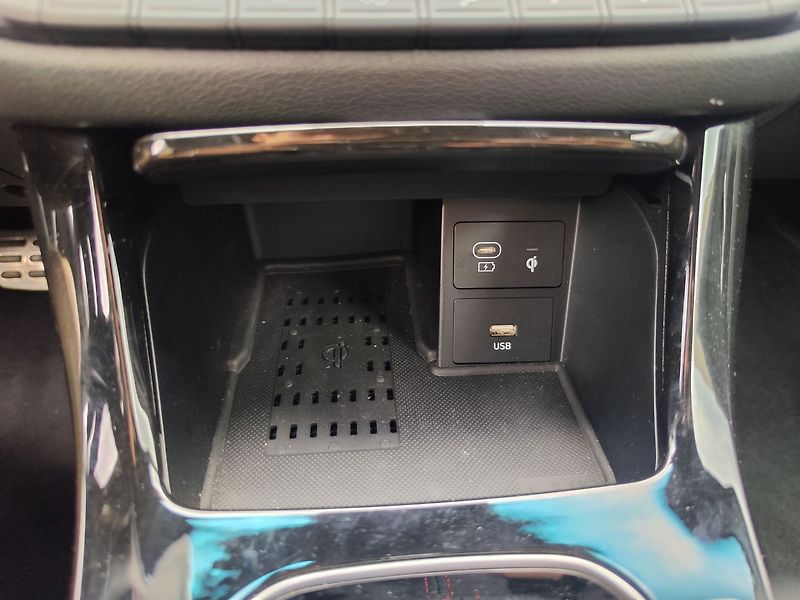 Hyundai i30 1.5 T-GDI/103kW N-Line DCT - fotka 24 z 36