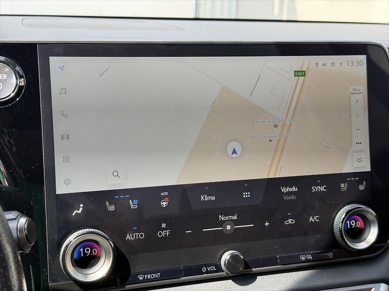 Lexus RX 500h 2,4 F SPORT Plus Panoramic - fotka 19 z 28