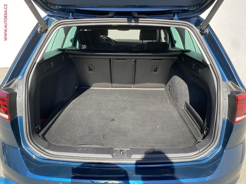 Volkswagen Passat (2020) 2.0 TDi, Business, navi, +ALU - fotka 7 z 18